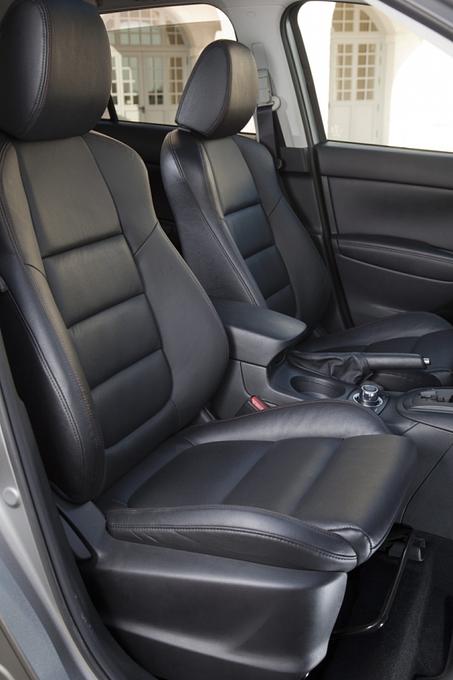 Mazda CX-5 2.0 G / 2.2 D