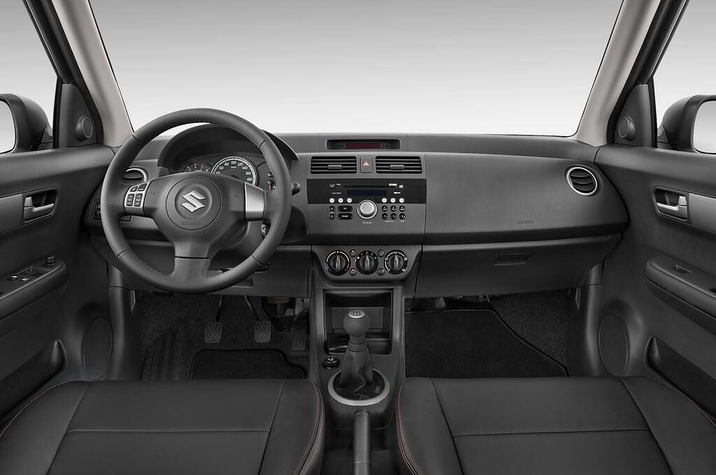 Suzuki Swift (Baujahr 2010) Comfort 5 Türen Cockpit und Innenraum
