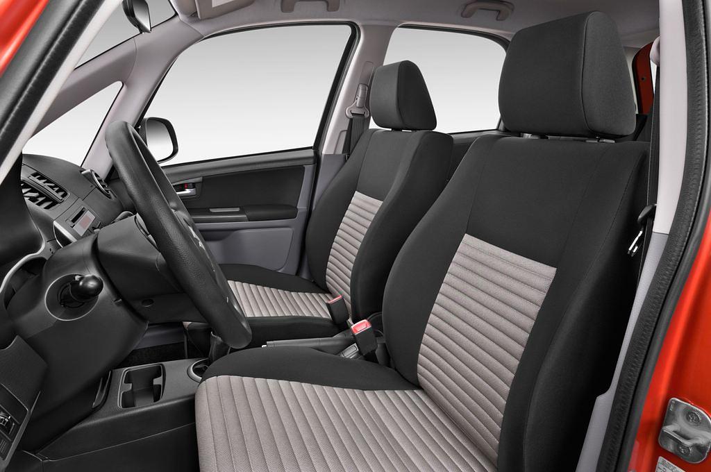 Suzuki SX4 Classic (Baujahr 2013) Club 5 Türen Vordersitze