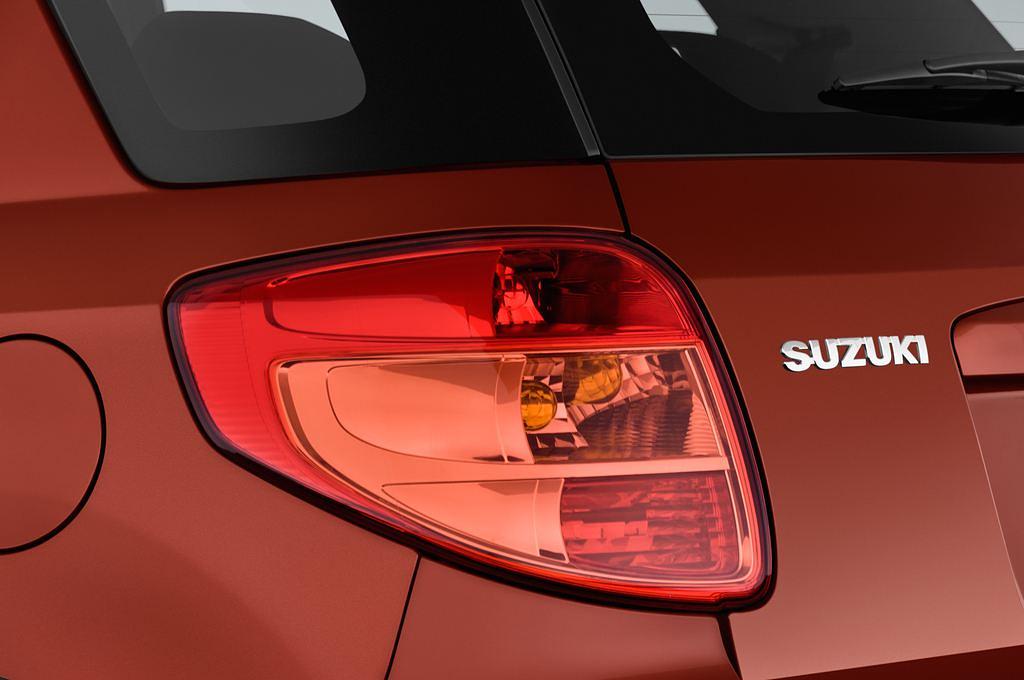 Suzuki SX4 Classic (Baujahr 2013) Club 5 Türen Rücklicht