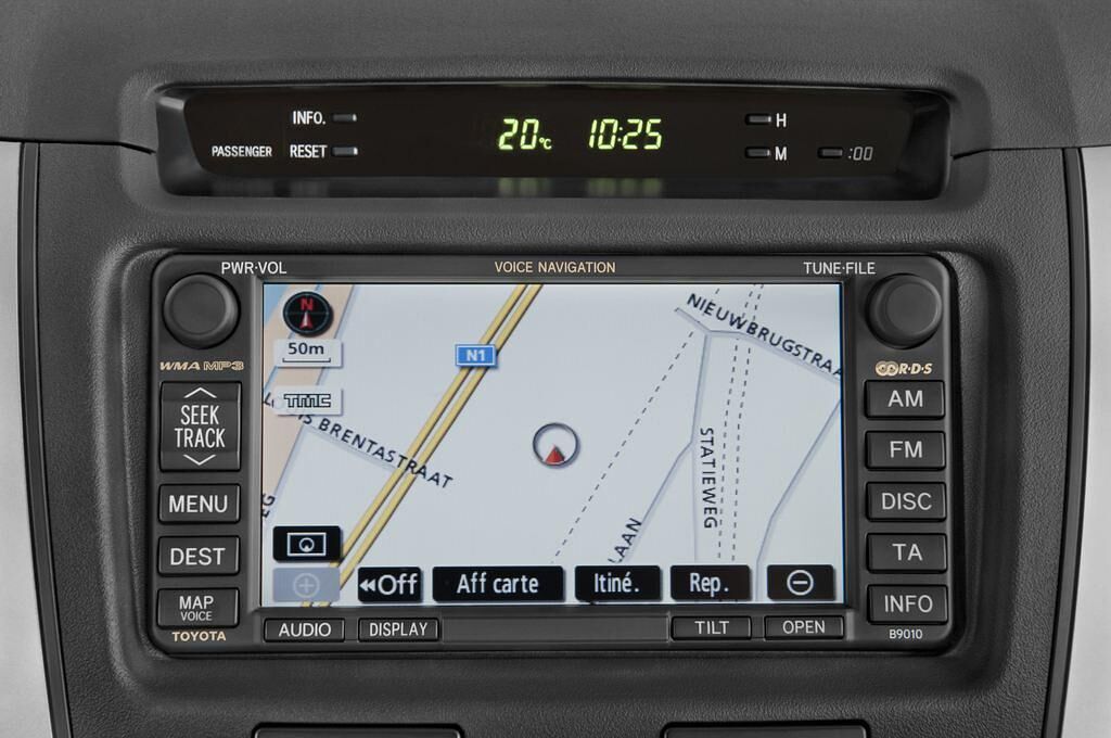 Toyota Hilux (Baujahr 2010) - 4 Türen Radio und Infotainmentsystem