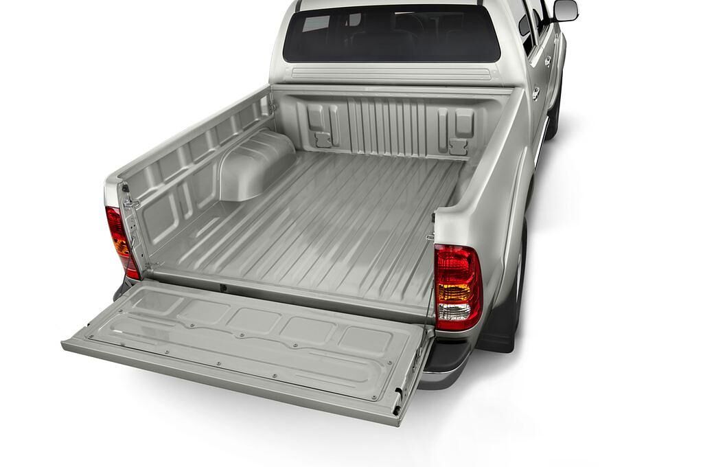 Toyota Hilux (Baujahr 2010) - 4 Türen Kofferraum