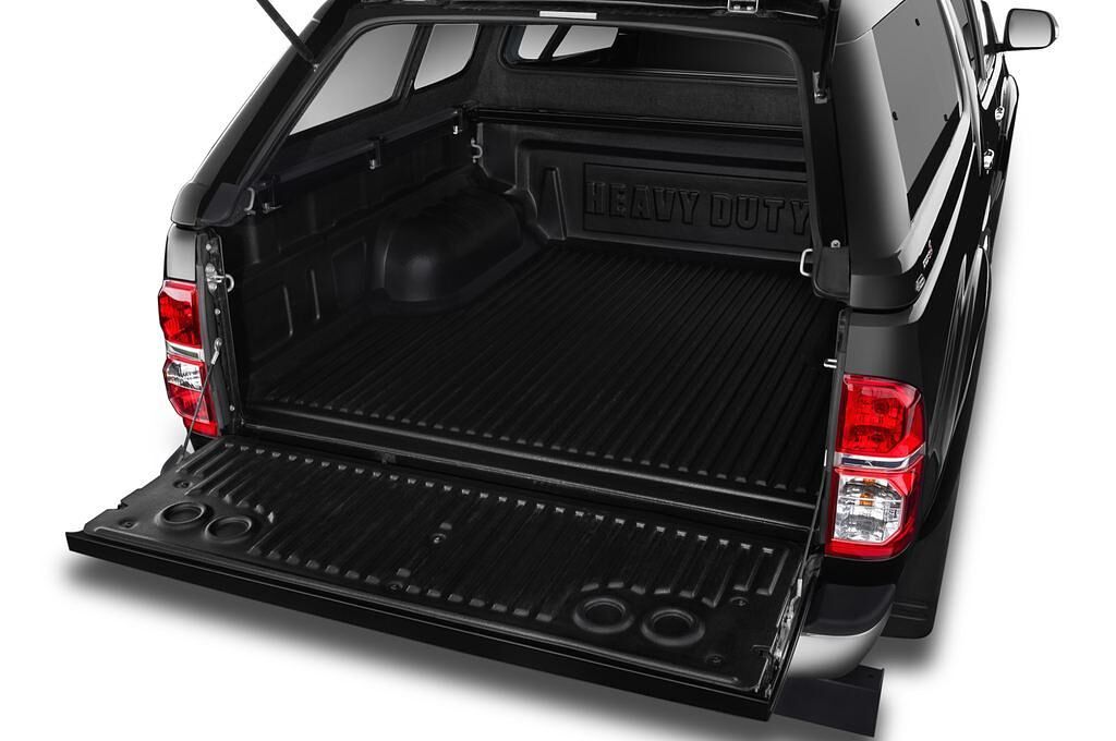 Toyota Hilux (Baujahr 2012) Executive 4 Türen Kofferraum
