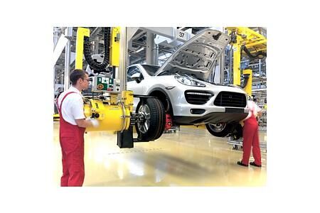 Leipziger Porsche Werk stoppt vorübergehend die Produktion