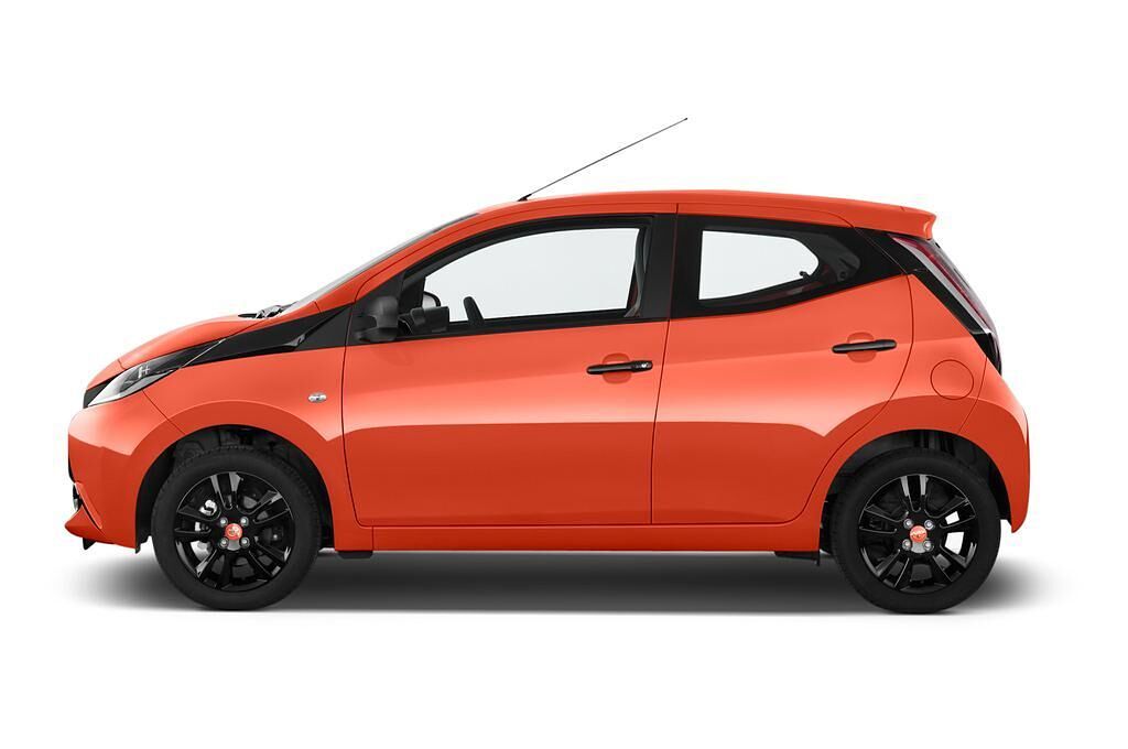 Toyota Aygo (Baujahr 2015) X-Cite 2WD MT 5 Türen Seitenansicht