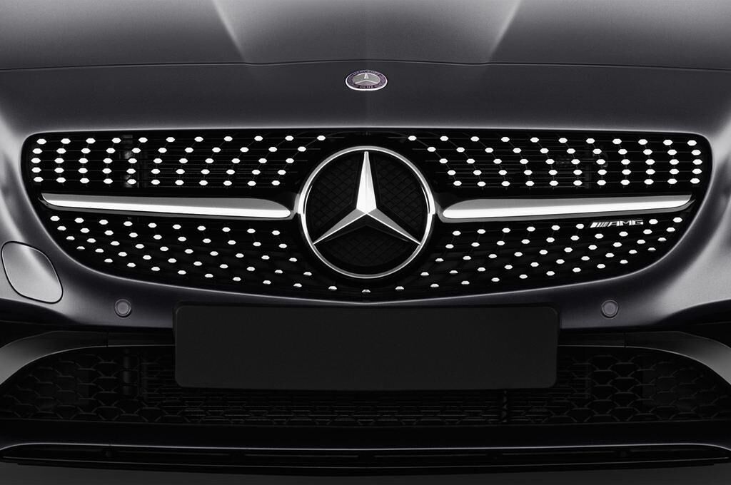 Mercedes SLC (Baujahr 2017) AMG 2 Türen Kühlergrill und Scheinwerfer