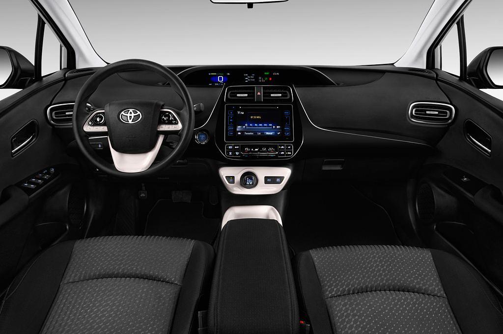 Toyota Prius (Baujahr 2016) - 5 Türen Cockpit und Innenraum