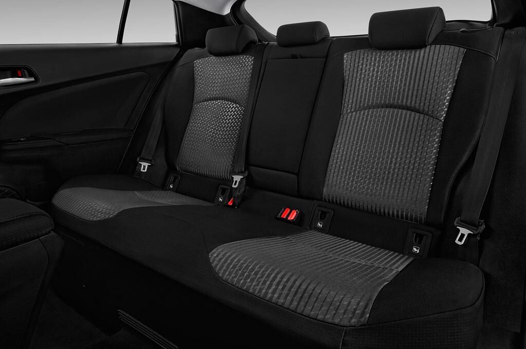 Toyota Prius (Baujahr 2016) - 5 Türen Rücksitze