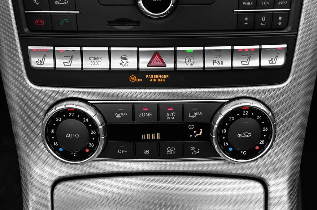 Mercedes SLC (Baujahr 2017) AMG 2 Türen Temperatur und Klimaanlage