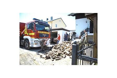 Hochwasser in Deutschland - MAN hilft Helfern