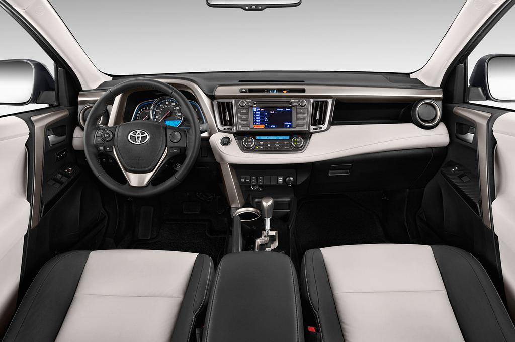 Toyota RAV4 (Baujahr 2013) START-Edition 5 Türen Cockpit und Innenraum