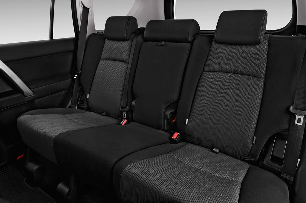 Toyota Landcruiser (Baujahr 2013) EXECUTIVE 5 Türen Rücksitze