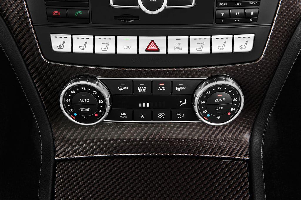 Mercedes SL-Class (Baujahr 2013) AMG 2 Türen Temperatur und Klimaanlage