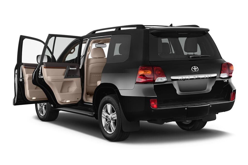 Toyota Landcruiser V8 (Baujahr 2012) - 5 Türen Tür geöffnet