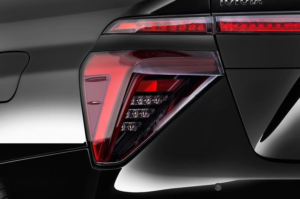 Toyota Mirai (Baujahr 2016) - 4 Türen Rücklicht