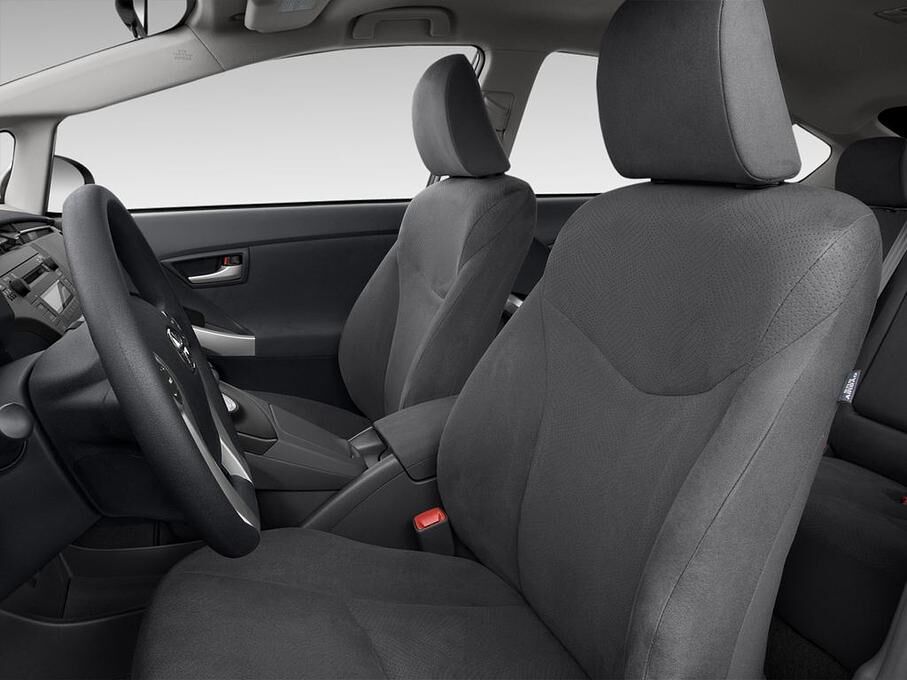 Toyota Prius (Baujahr 2010) - 5 Türen Vordersitze