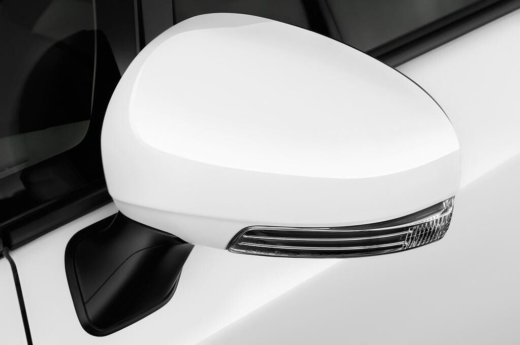 Toyota Prius (Baujahr 2015) - 5 Türen Außenspiegel