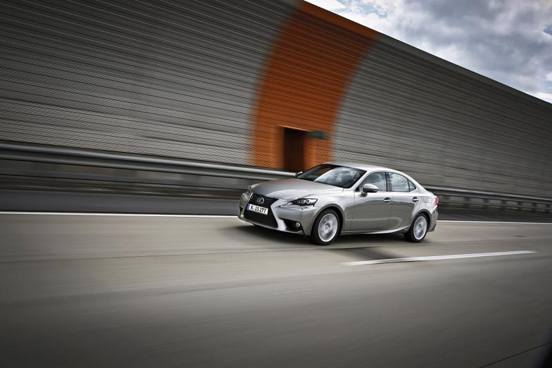 Lexus IS 300h