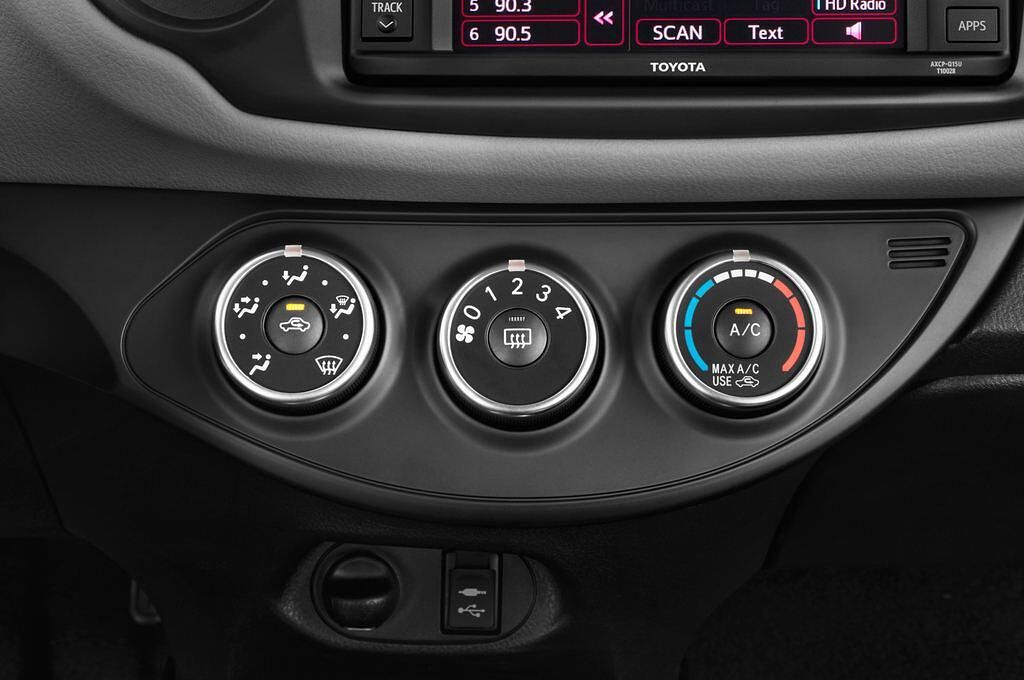 Toyota Yaris (Baujahr 2014) 1,0-L-Dual-Vvt-I 3 Türen Temperatur und Klimaanlage