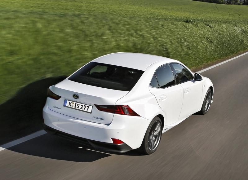 Lexus IS 300h