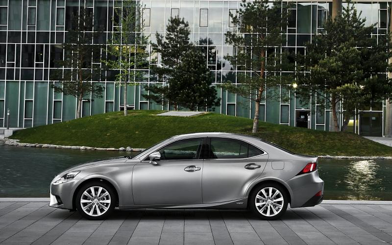 Lexus IS 300h