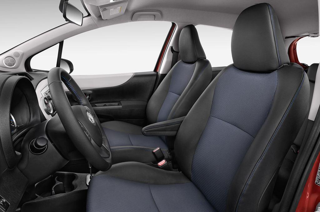 Toyota Yaris (Baujahr 2012) Club 5 Türen Vordersitze