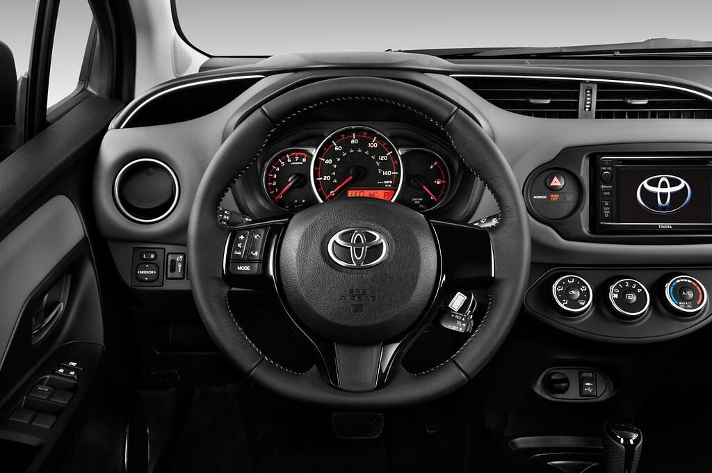 Toyota Yaris (Baujahr 2014) - 5 Türen Lenkrad