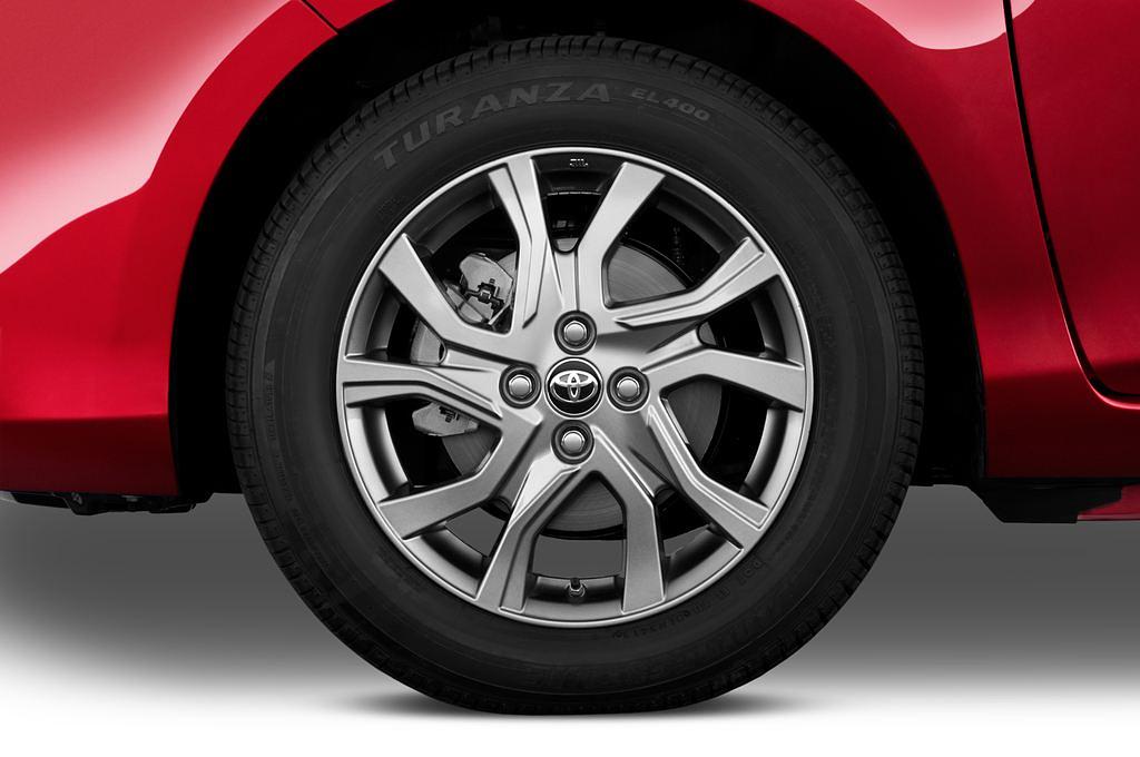 Toyota Yaris (Baujahr 2014) - 5 Türen Reifen und Felge