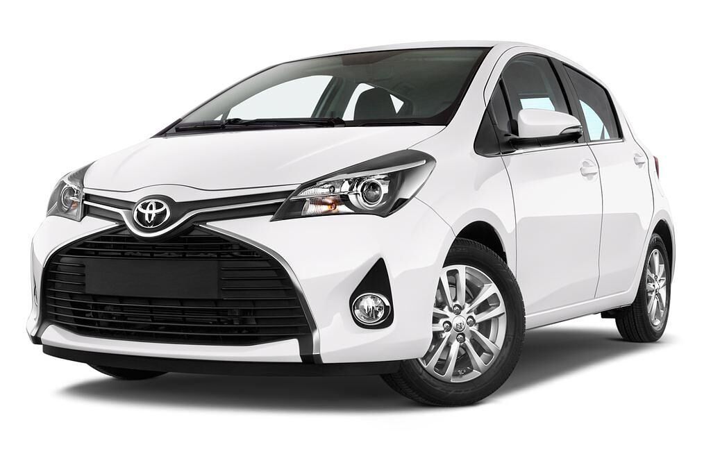 Toyota Yaris (Baujahr 2015) Club 5 Türen seitlich vorne mit Felge