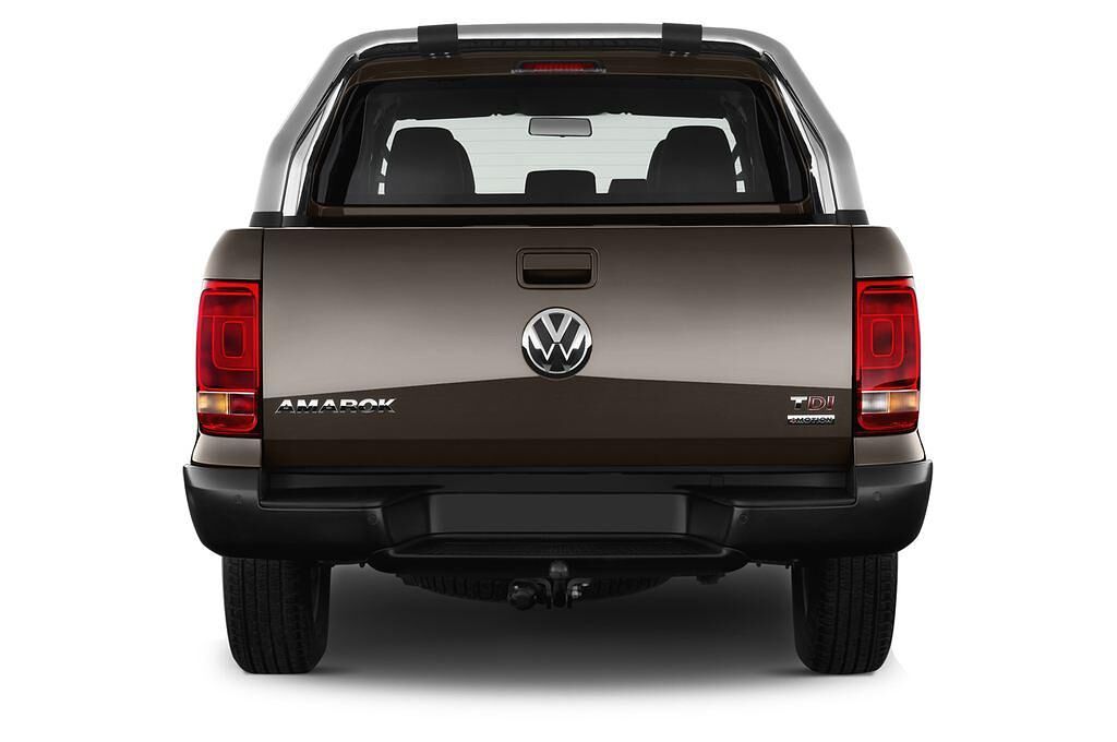 Volkswagen Amarok (Baujahr 2012) Trendline 4 Türen Heckansicht
