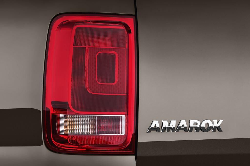 Volkswagen Amarok (Baujahr 2012) Trendline 4 Türen Rücklicht