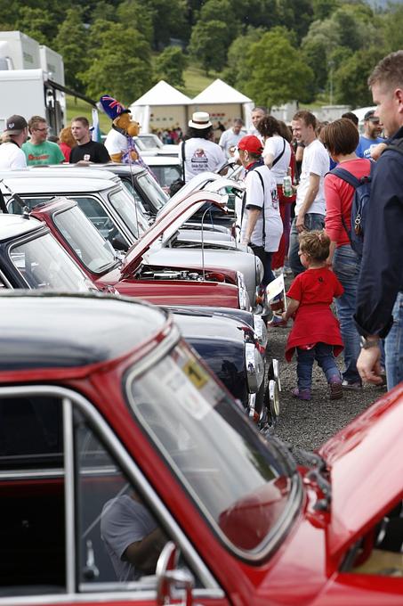 Beim International Mini Meeting Mugello 2013 stehen die Preziosen in Reih und Glied
