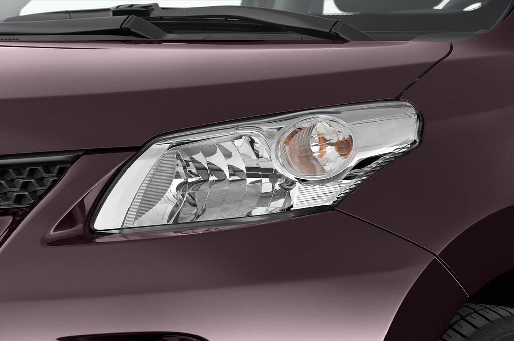 Toyota Urban Cruiser (Baujahr 2010) Town 5 Türen Scheinwerfer