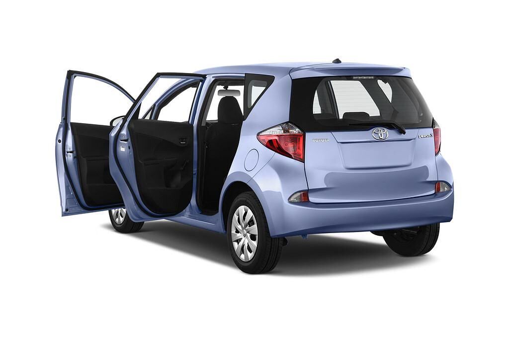Toyota Verso-S (Baujahr 2011) - 5 Türen Tür geöffnet