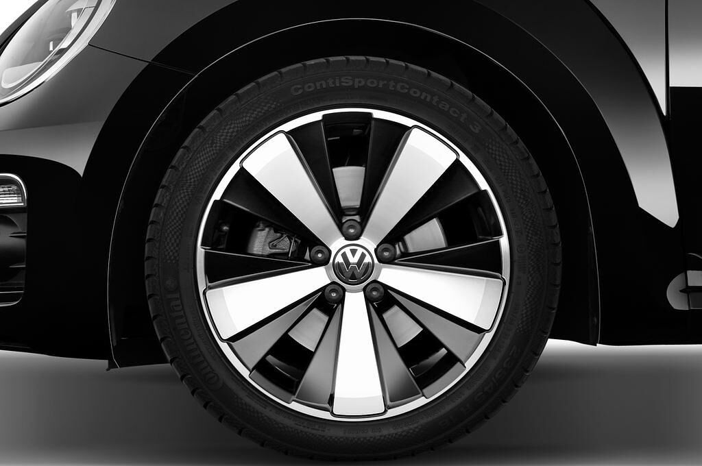 Volkswagen Beetle (Baujahr 2015) Sport R-Line 3 Türen Reifen und Felge