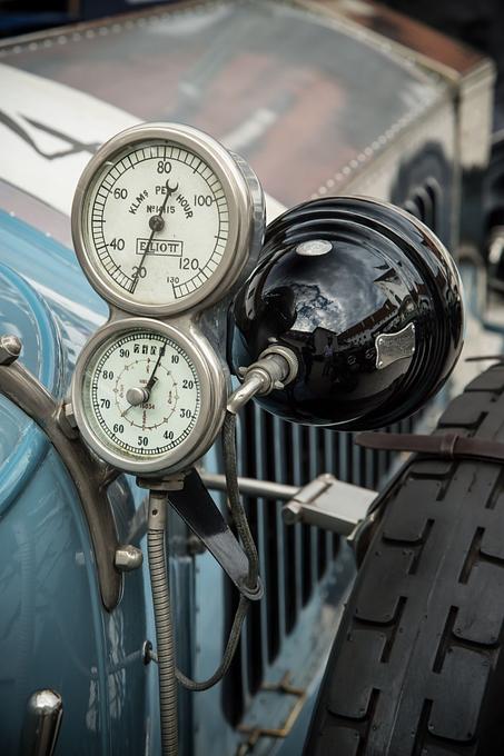 Zum Teil sind die Instrumente des Rolls-Royce Silver Ghost 1913 Radley Car auch außen angebracht