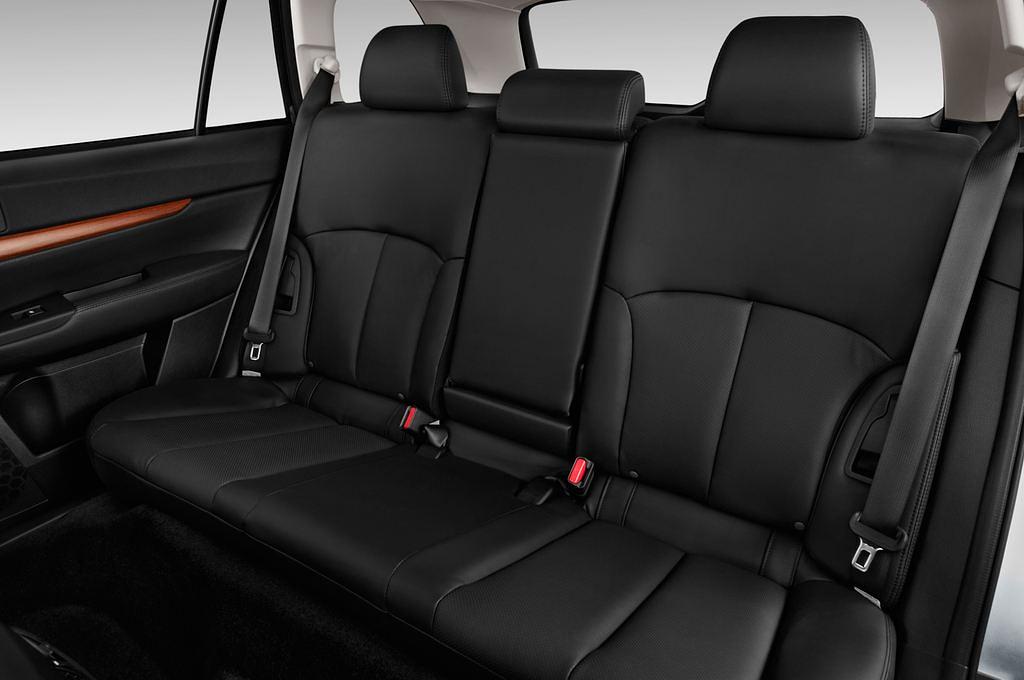 Subaru Outback (Baujahr 2013) Active 5 Türen Rücksitze