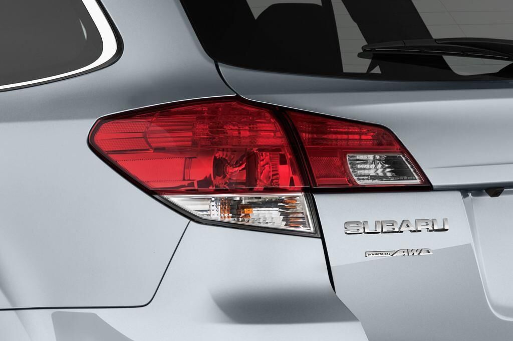 Subaru Outback (Baujahr 2013) Active 5 Türen Rücklicht