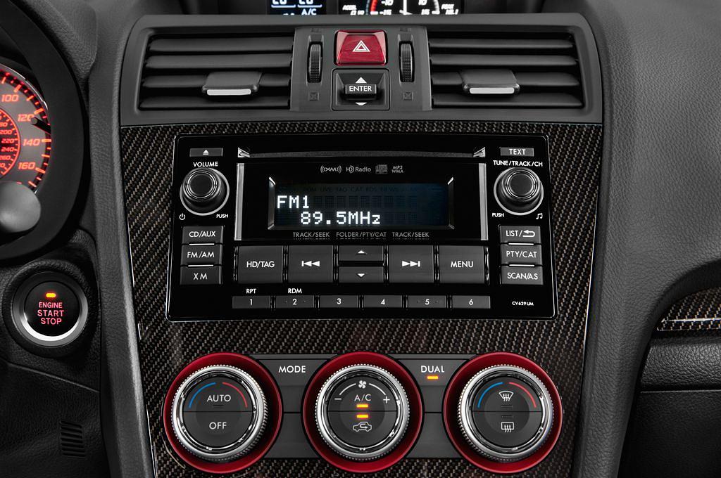 Subaru WRX STI (Baujahr 2015) Active 4 Türen Radio und Infotainmentsystem