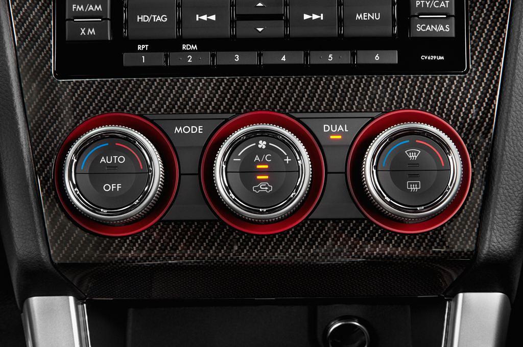 Subaru WRX STI (Baujahr 2015) Active 4 Türen Temperatur und Klimaanlage