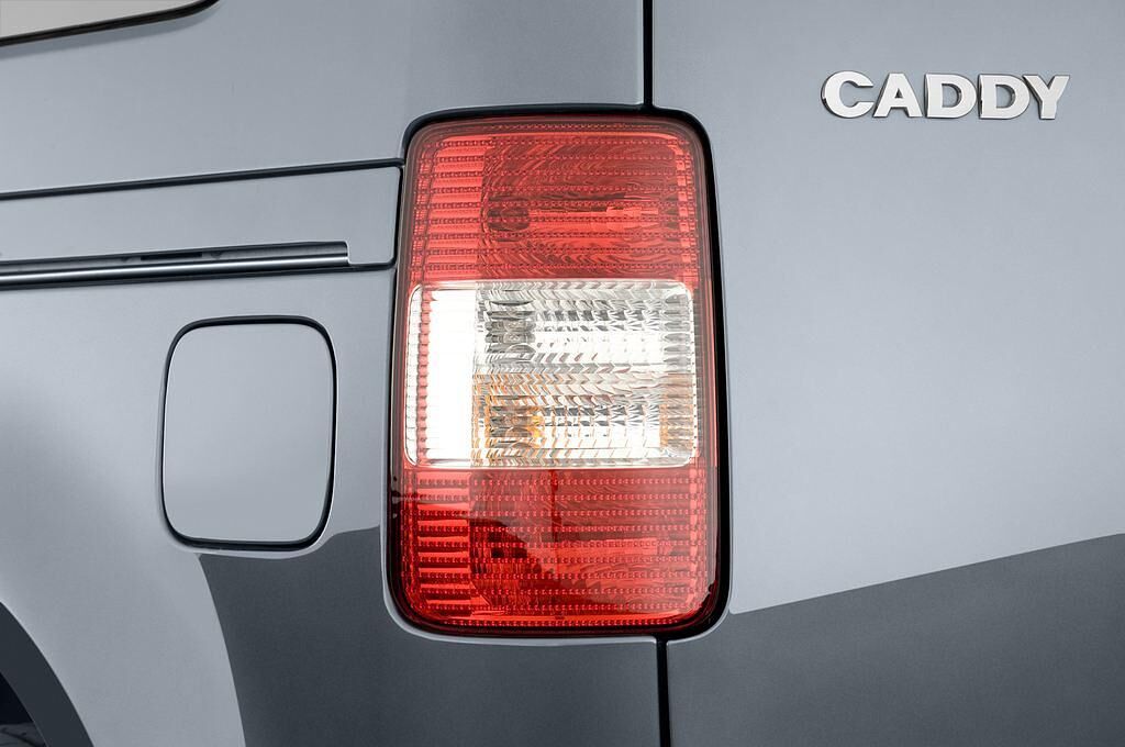 Volkswagen Caddy Life (Baujahr 2009) TDI 5 Türen Rücklicht