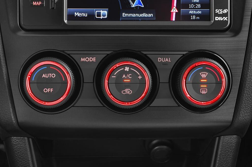 Subaru XV (Baujahr 2012) Exclusive 2.0D 5 Türen Temperatur und Klimaanlage