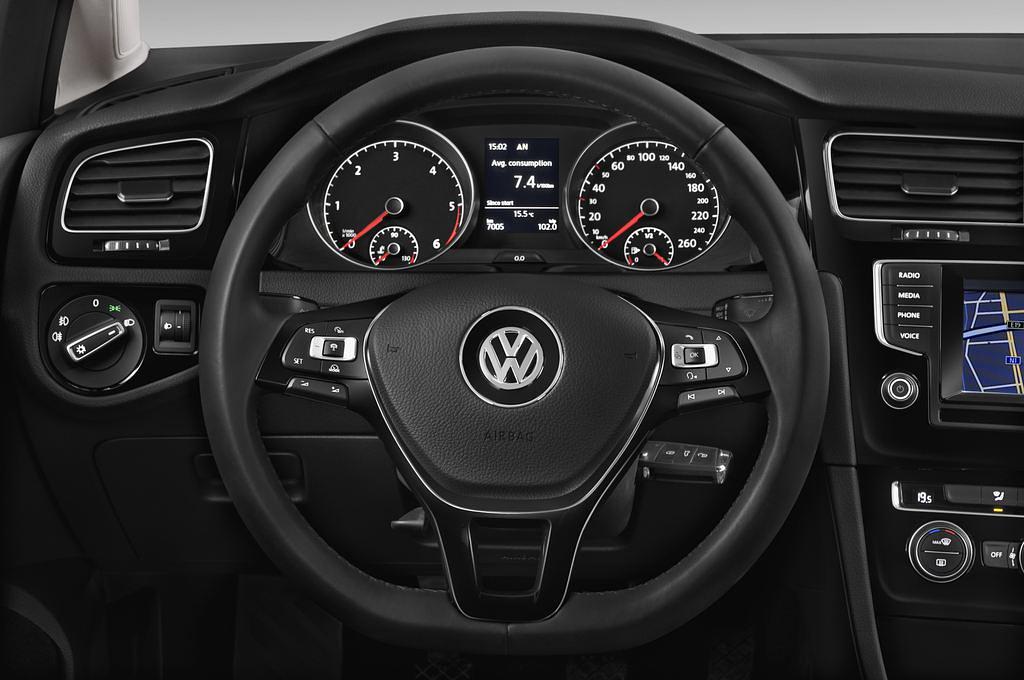 Volkswagen Golf (Baujahr 2013) Highline 5 Türen Lenkrad