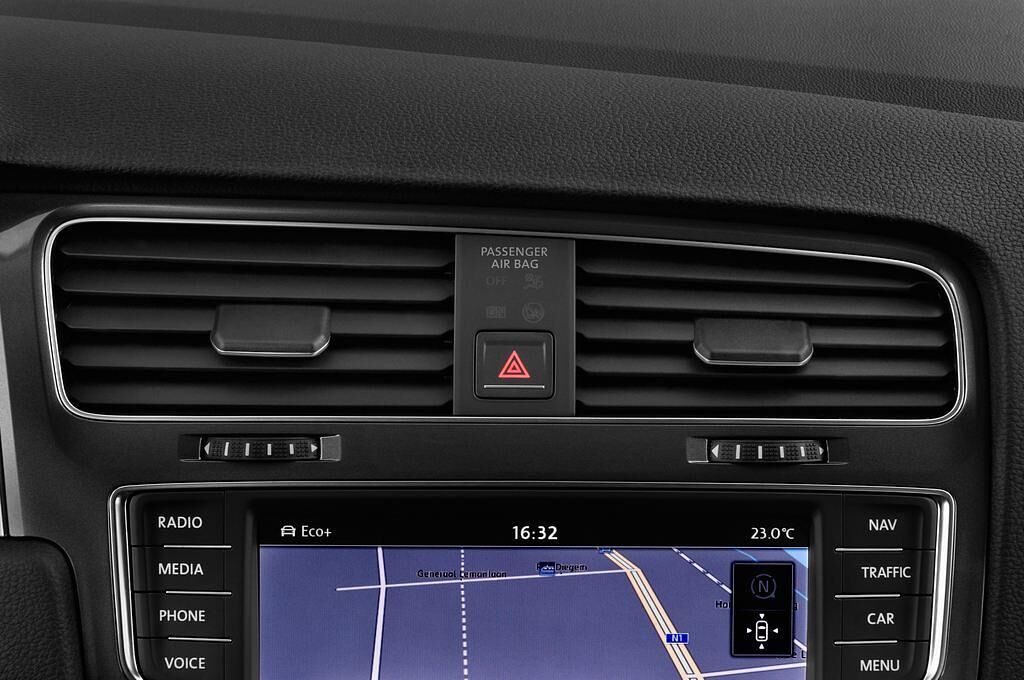Volkswagen Golf (Baujahr 2015) E-Golf 5 Türen Lüftung