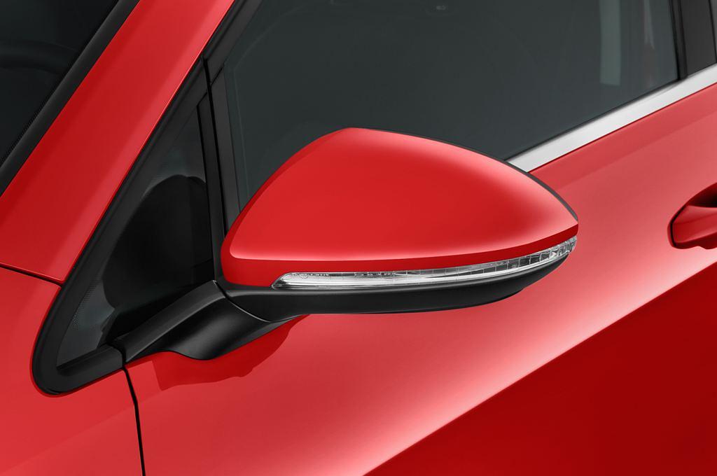 Volkswagen Golf (Baujahr 2015) Highline 5 Türen Außenspiegel