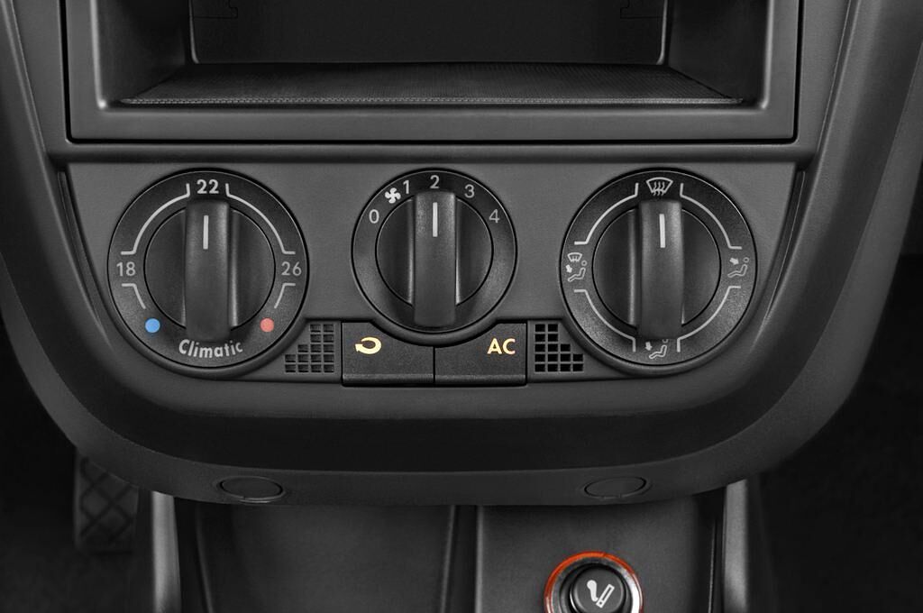 Volkswagen Fox (Baujahr 2010) Style 3 Türen Temperatur und Klimaanlage