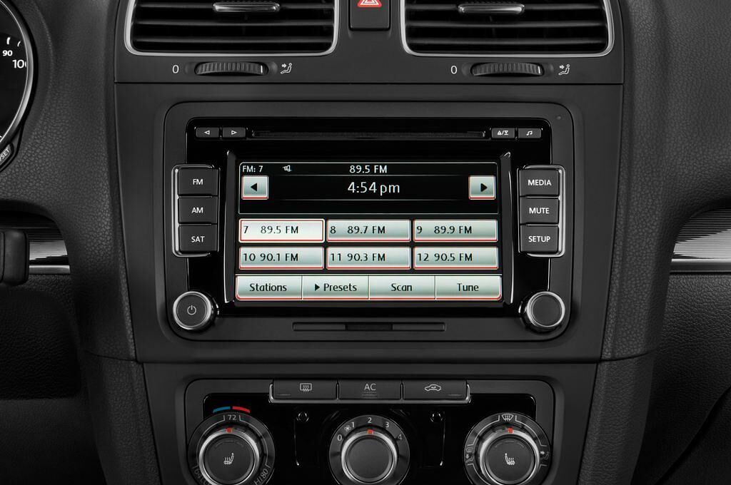 Volkswagen Golf (Baujahr 2010) GTI 3 Türen Radio und Infotainmentsystem