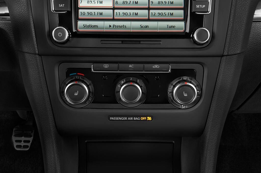 Volkswagen Golf (Baujahr 2010) GTI 3 Türen Temperatur und Klimaanlage