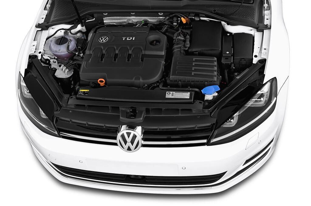 Volkswagen Golf (Baujahr 2013) Highline 3 Türen Motor
