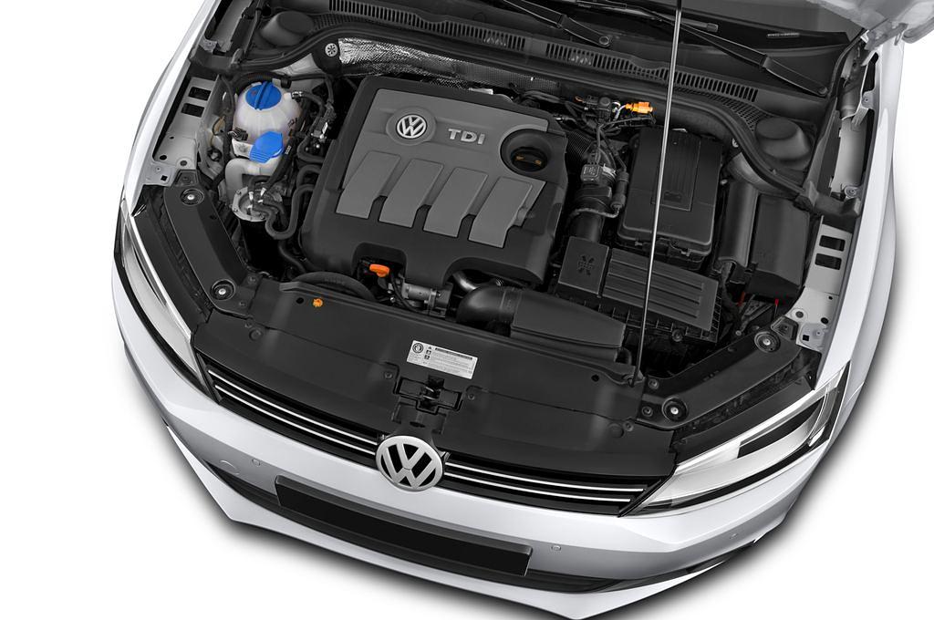 Volkswagen Jetta (Baujahr 2012) Comfortline Bluemotion Technology 4 Türen Motor
